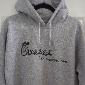 Sz.M Chick-Fil-A Gray Hoodie .. Kangaroo Style Hoodie w Front Pocket